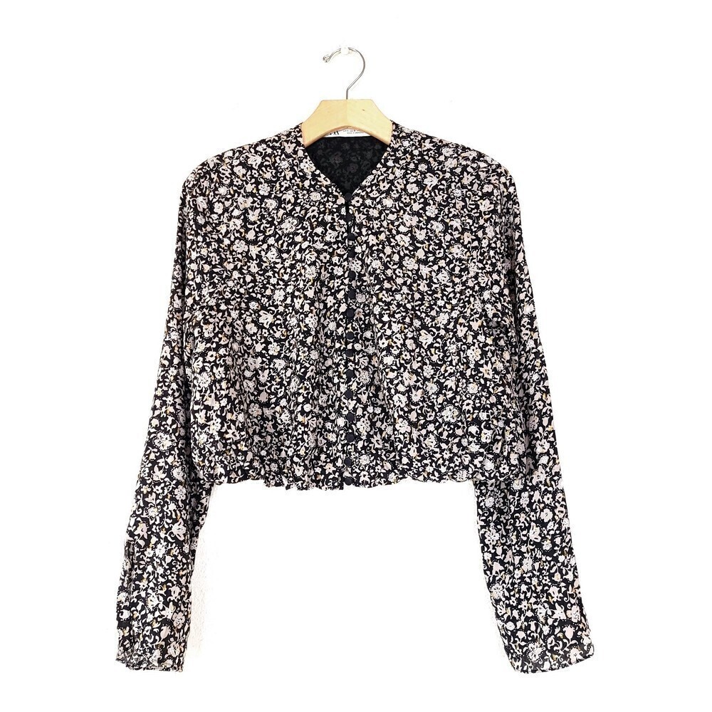 NEW Zara Printed Button Front Crop Top with Slit Sleeve in Black and Gold Small
